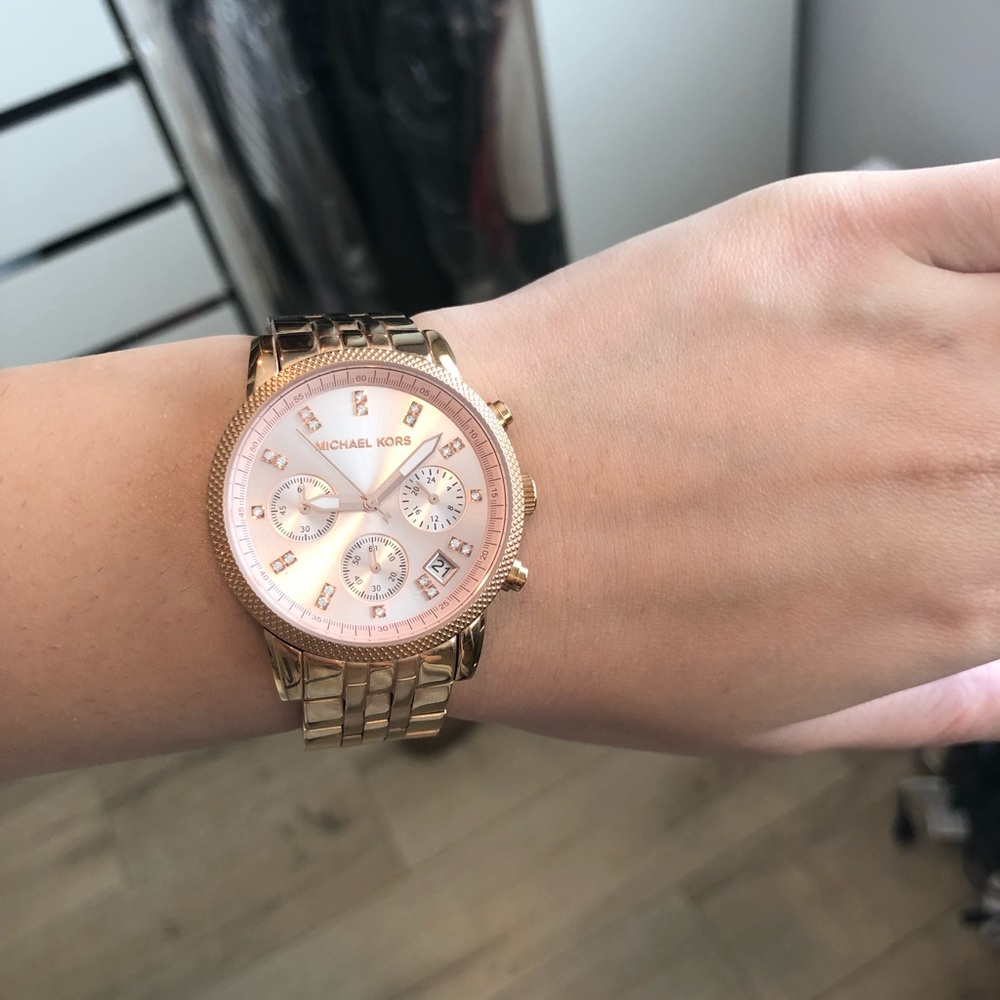 Michael Kors rose gold watch - Picture 6 of 8